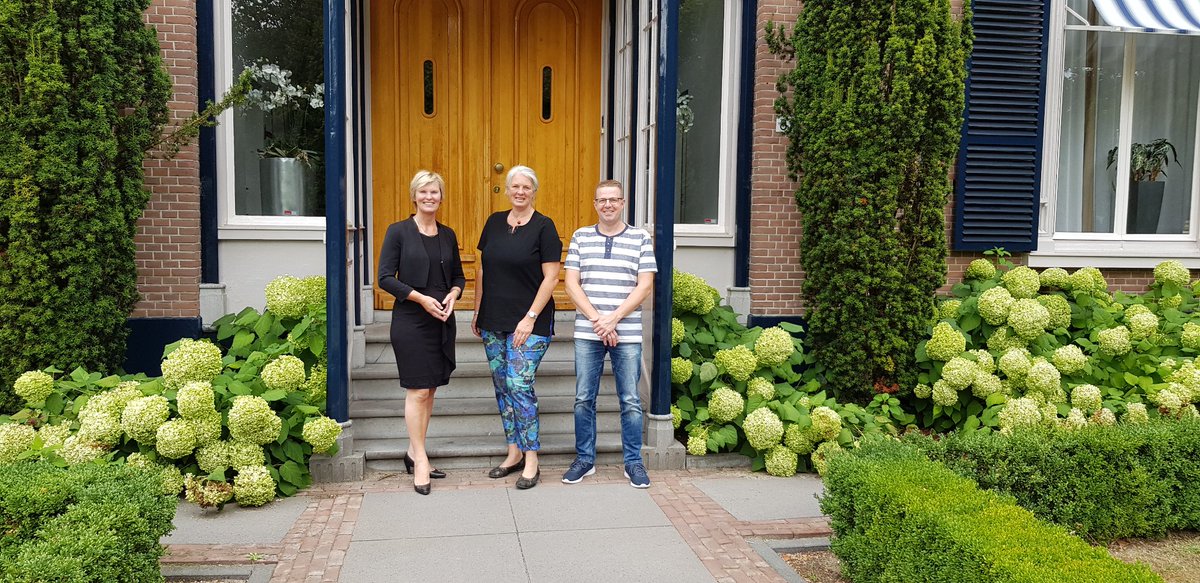Ermelo-Liberaal op bezoek bij 's-Heerenlo Ermelo. Mooi passievol gesprek met beleidsmedewerker Agnes Vet (foto midden) over status  zorgpark, ontwikkelingen nu en wensen/aandachtspunten voor de toekomst op gebied van welzijn,veiligheid,vervoer,wonen, gebouwen <a href="/agnesvet/">Agnes Vet</a> <a href="/BertN72/">Bert Noorderijk</a>