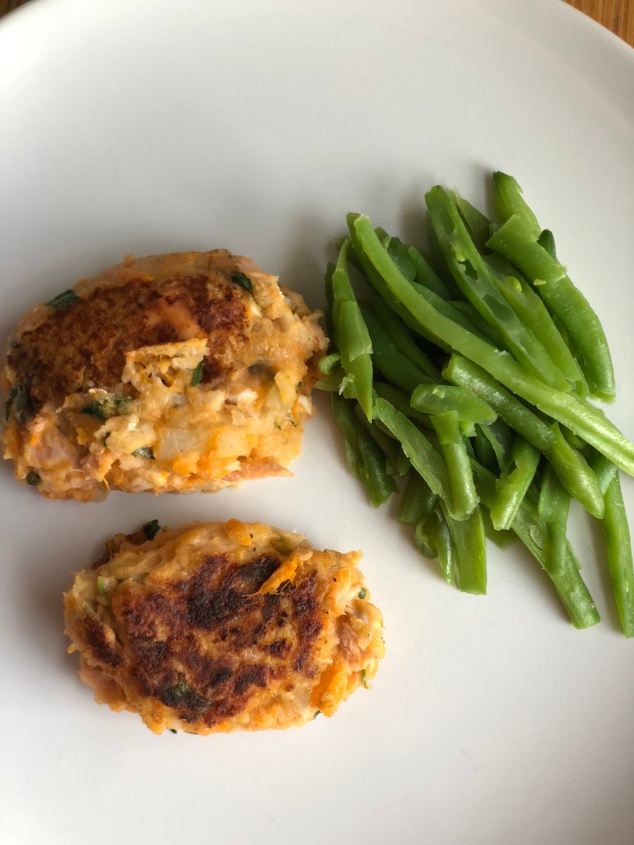 baheevandebor's tweet image. Do you need an easy fish recipe for the weekend? Try salmon and haddock sweet potato fish cakes ukkidsnutrition.com/easy-salmon-an… #fridayfeeling #smartcarbs
