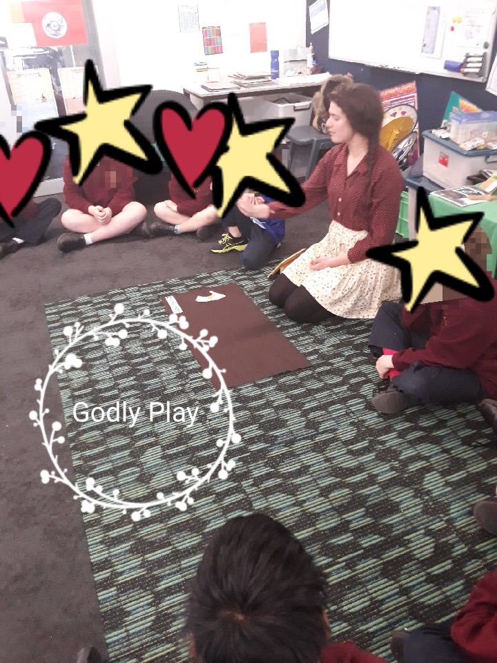 marsar140's tweet photo. #godlyplay is my favourite of teaching religion. It’s open ended, creative, reflective and works for any age- kinder to year 6, they all love it!
#prac #ACUedu_p https://t.co/axHbRHOTw6