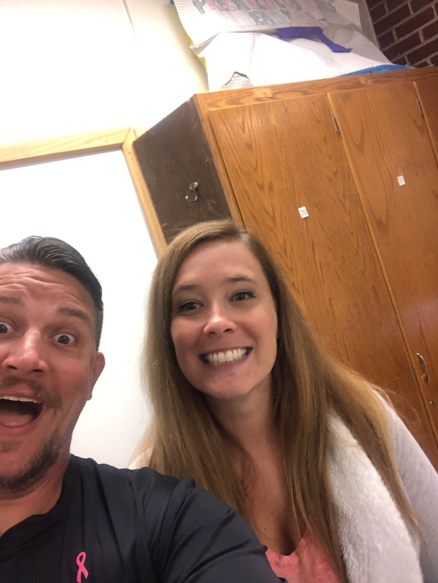 coachViau1's tweet photo. #TeamPhenomenal215 #mathmeeting #TFNPride https://t.co/pbevy3NJ8M