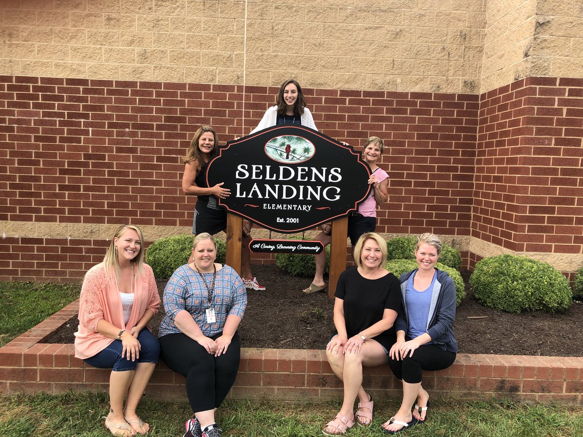 The 2nd grade team can’t wait to see our Seldens’ families on August 21st!! #SEL19 #backtoschool <a href="/SeldensLanding/">seldens.landing.es</a>