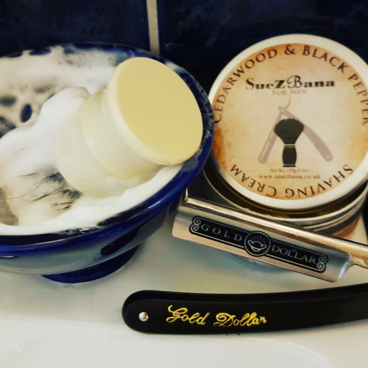 shave7razor's tweet photo. #SOTD #faceshave #straightrazor #GD66 #golddollar #SuezBana #cedarwood #blackpepper #maseto #badgerBrush #lezaShaving #bowl #wetshaving #shaving #shave #razor #wetshave #wetshavers #weekend #friday #Oslo #Norway @shave7razor #shave7razor #shavelikeaman @Allwetshavers https://t.co/5TpOJBEbbC