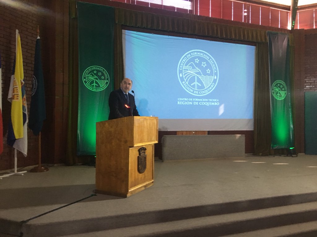 Presentes en la ceremonia de Inicio de actividades del Centro de Formación Técnica de la Región de Coquimbo #ChileLoHacemosTodos #CalidadParaTodos