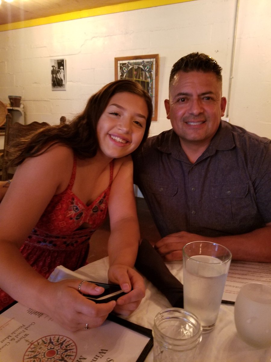 Zandman_in_tex's tweet photo. Early birthday dinner with my two favorite ladies. This soft opening at Southtown Wine &amp; Tapas was amazing! Great food and wine to kick off my weekend right!😉
#210eats #tapas #winebar #foodporn #tastegasm https://t.co/ZOYMQZC3Tj