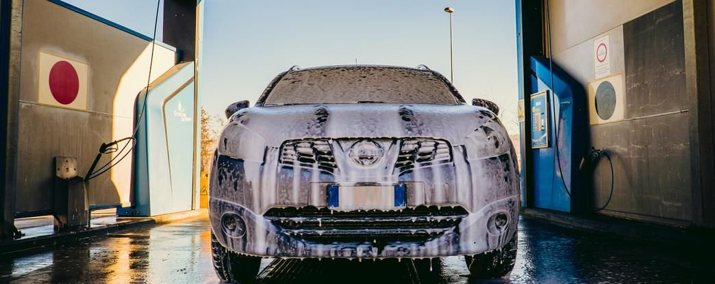 UltimateABQ's tweet image. At our Ultimate Express Car Wash your vehicle travels along a conveyor while dirt, road grime and salts are removed by the best equipment the industry offers. Wash your car as often as you like with an unlimited monthly wash package. buff.ly/2nbcZkB