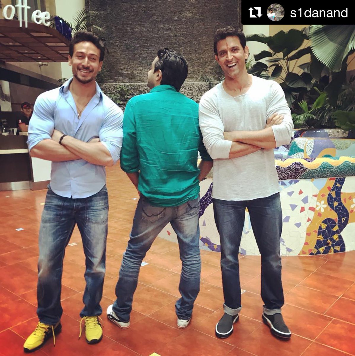 And people thought it was a 2 hero film. Journey begins #HrithikvsTiger <a href="/iTIGERSHROFF/">Tiger Shroff</a> #sidanand