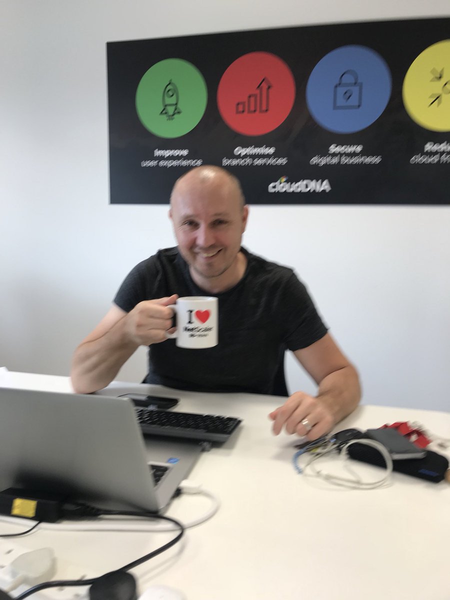 NetScalerTaylor's tweet photo. #kudos to @cloudDNApaul in the @cloudDNA office landing the 1st @citrix #NetScaler #SDWAN #NHS order in #UK. Worked super hard against a barrage of obstacles - all that effort paid off and a super happy customer.  #ProudOfOurTeam 🙌👏🏅🏆🍻 https://t.co/y8vEvqC7dV