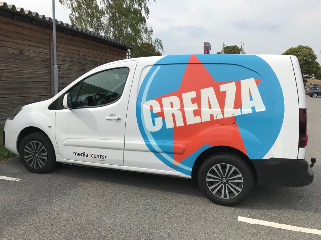 Da er et nytt #skoleår i gang og det kommer masse nytt i #Creaza fremover. Les mer her web.creaza.com/blog/no/mange-…
Sjekk også den utrolig kule bilen som #Mediacenter #Jönköping har skaffet seg i sommer...