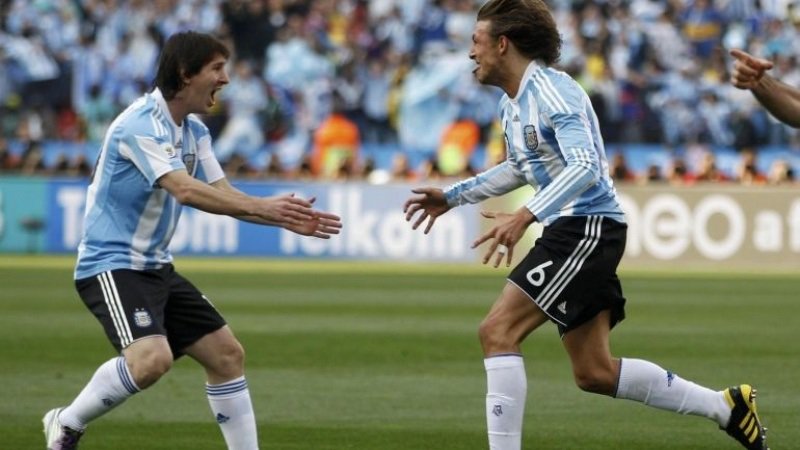 HEINZE: ARGENTINE SENIOR TEAM CAREER UNVEILED