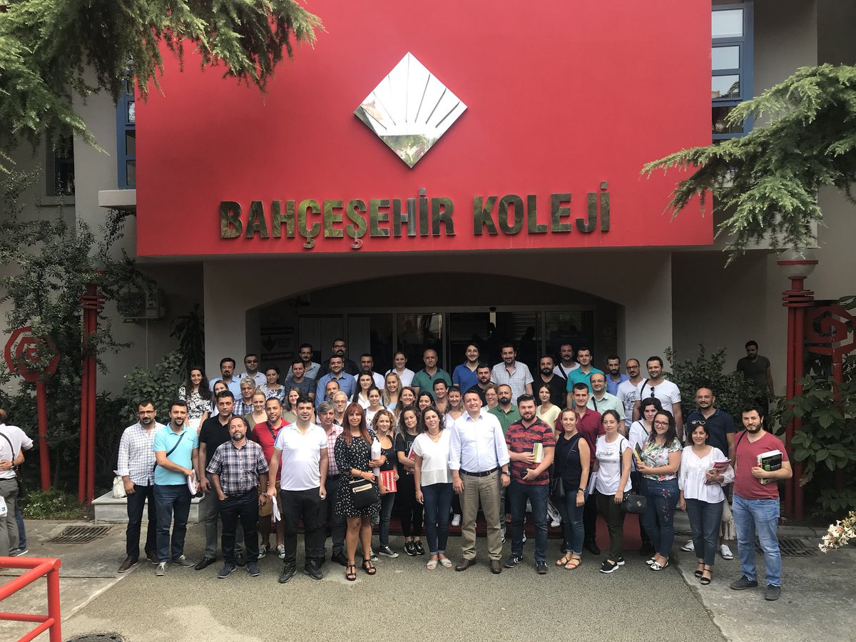 Büyük kurumun büyük zümresi.   Yeni eğitim öğretim yılında çok güzel projelere imza atmak dileğiyle... @dagozlem <a href="/ozgeeasln/">Özge ASLAN</a> <a href="/CemaliYahya/">Yahya Cemali</a> <a href="/bahcesehir_k12/">Bahçeşehir Koleji</a> @GuneyNsirin #bizbüyükbiraileyiz