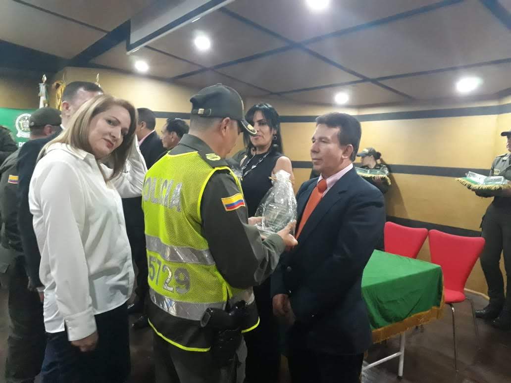 cadabefi's tweet photo. Reconocimiento por parte de mi Policía #mebuc #rapcomebuc https://t.co/MPm3qZS2rL