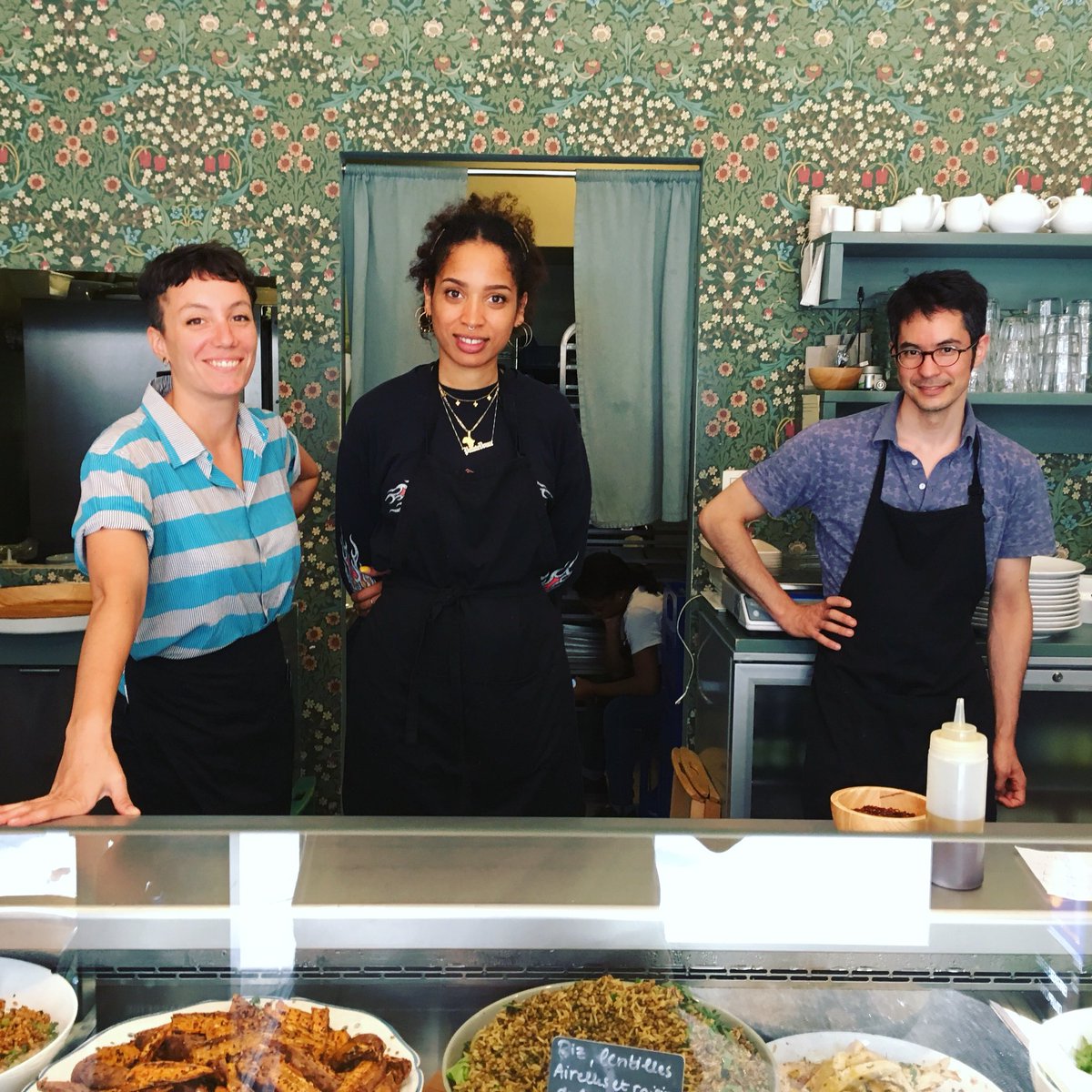 We are open ! Bienvenue pour le #brunch #lunch #teatime #HealthyFood of course !