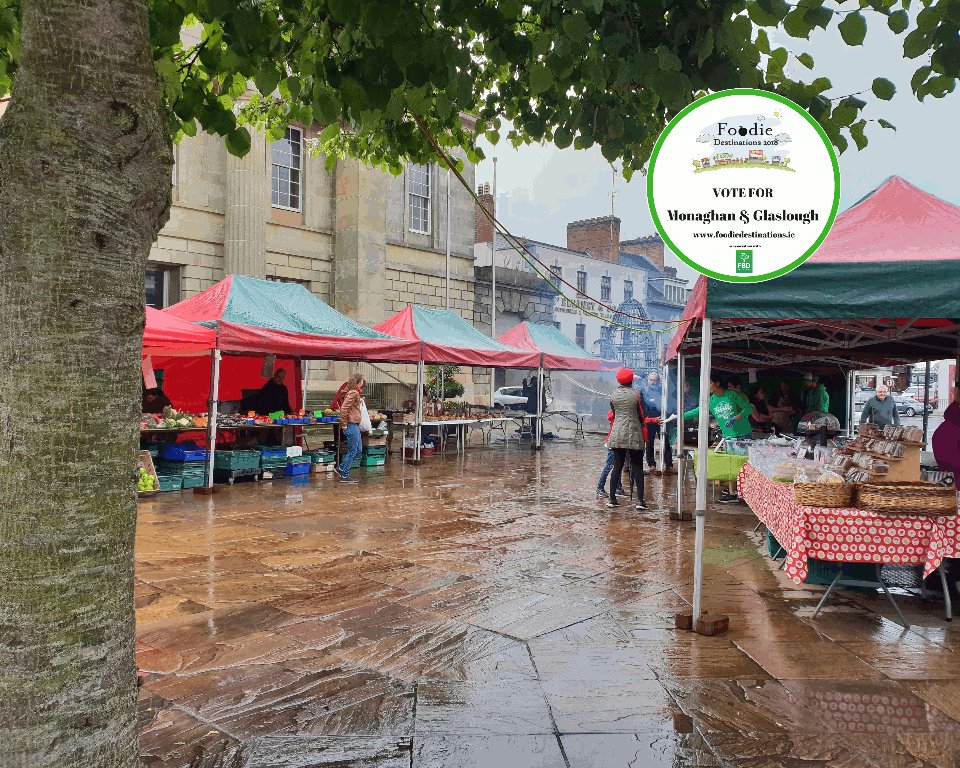 tasteofmonaghan's tweet photo. The rain may be coming down, but that never dampens the spirits at the Friday Market. Vote #MonaghanGlaslough as your #FoodieDestination https://t.co/Ho5998Eq7L #FoodieDestinationMonaghan #voteformonaghan #monaghantourism #monaghanhasit https://t.co/sauVlKmvox