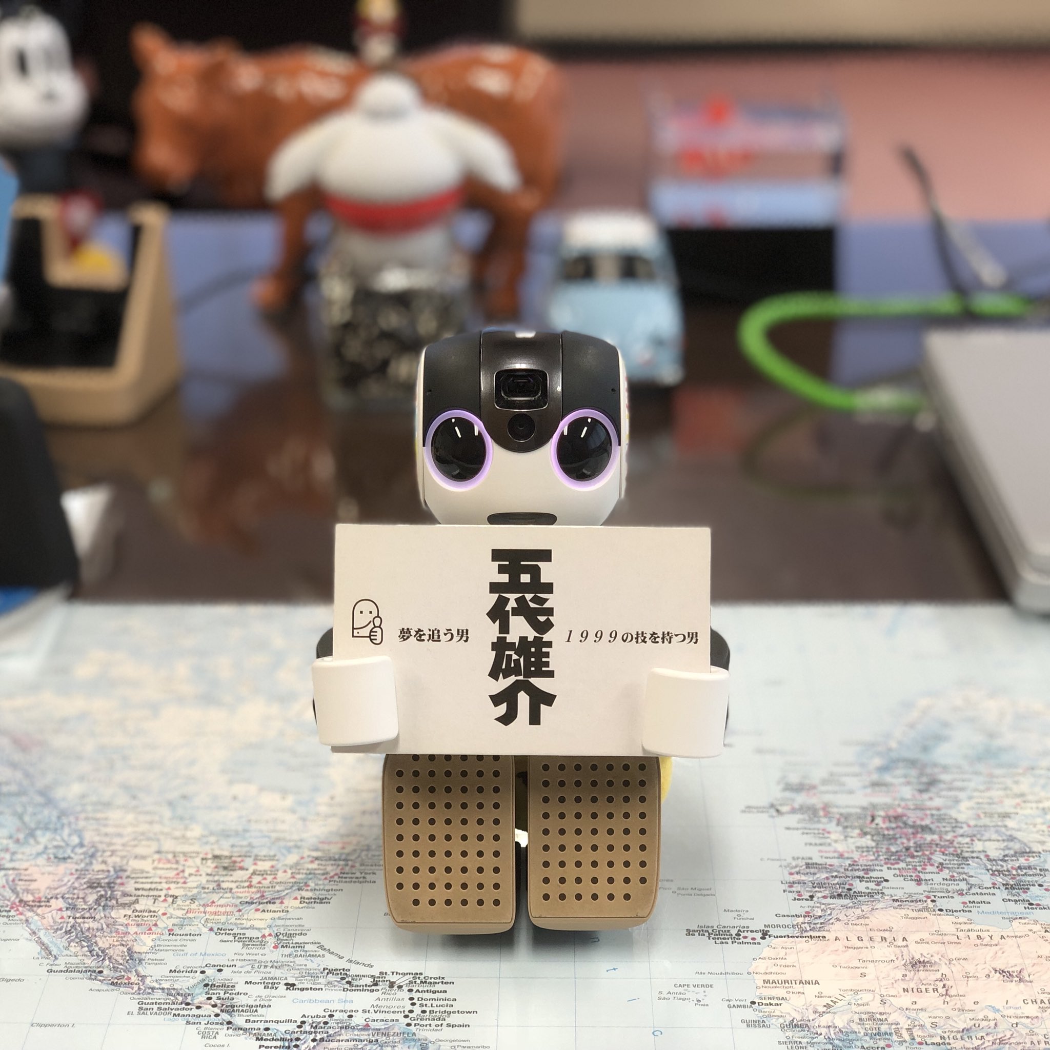 Yuki Robohons 名刺整理してたら びつくりなアイテムが出てきました 仮面ライダークウガでオダギリジョーさん扮する 五代雄介が自己紹介する時に使ってた名刺 なんでこれがあるのか覚えてない笑 Yuki Robohons 名刺整理してたら びつくりなアイテムが出てきました 仮面ライダークウガでオダギリジョーさん扮する 五代雄介が自己紹介する時に使ってた名刺 なんでこれがあるのか覚えてない笑