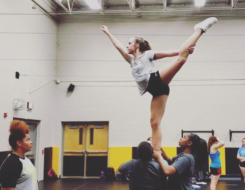 tbearscheer's tweet photo. 🙌🏻💛 https://t.co/0PEHUxYy3r