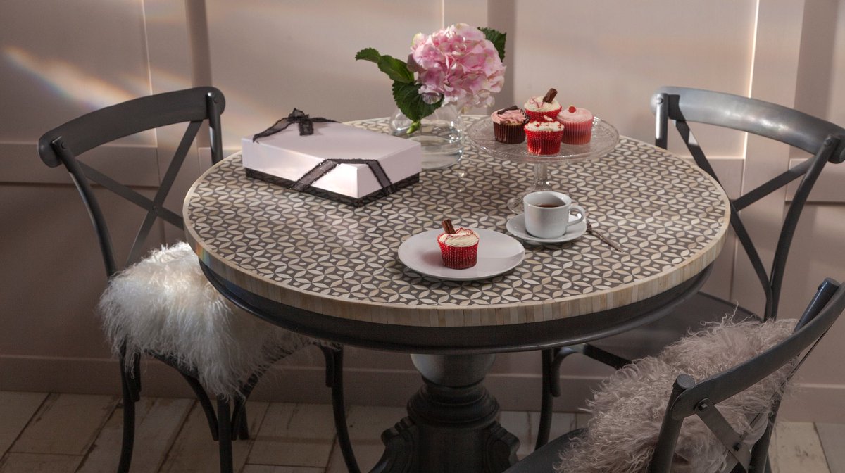 Afternoon Delight oliandgrace.co.uk/product/ruby-b… #teaandcake #FridayFeeling