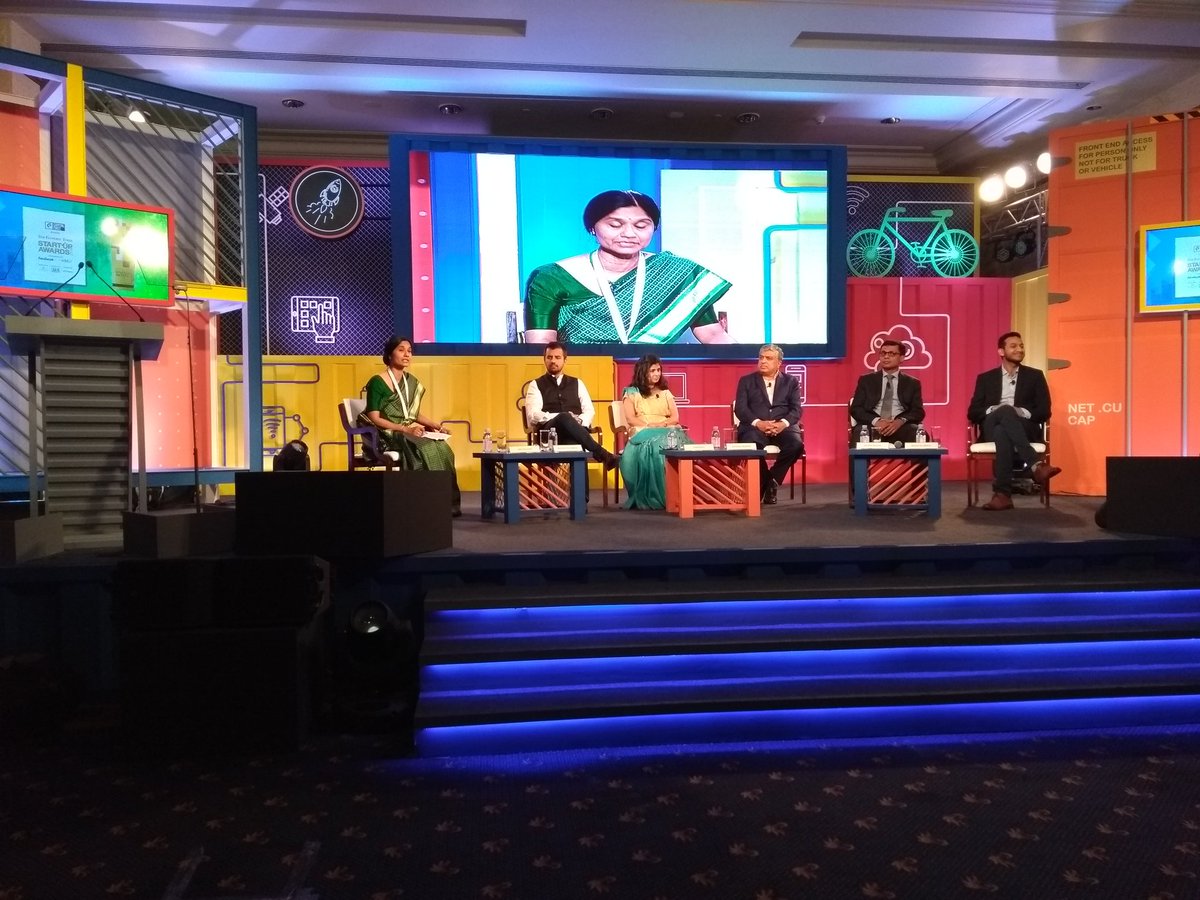 kknatarajan's tweet image. At the #ETStartupAwards in Bangalore. Celebrating the best of best entrepeneurs. Great networking and enjoyable discussions