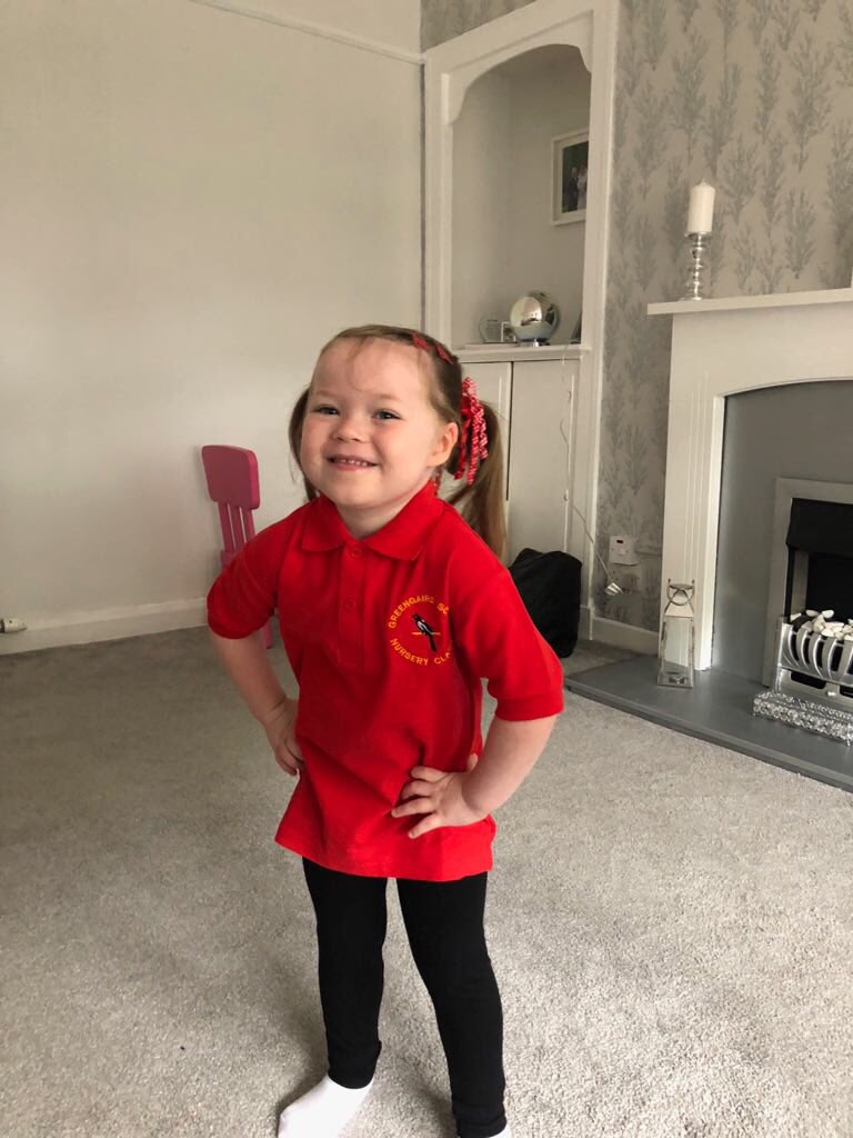 audreydevaneyxo's tweet photo. First day of nursery 🖤 #weesis https://t.co/fg68OiYTuB