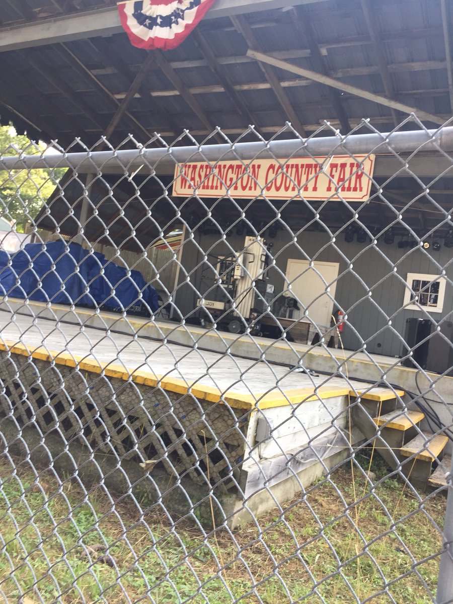 <a href="/LancoMusic/">LANCO</a> my friends and I have been here since 7am just to be able to see you guys preform tonight