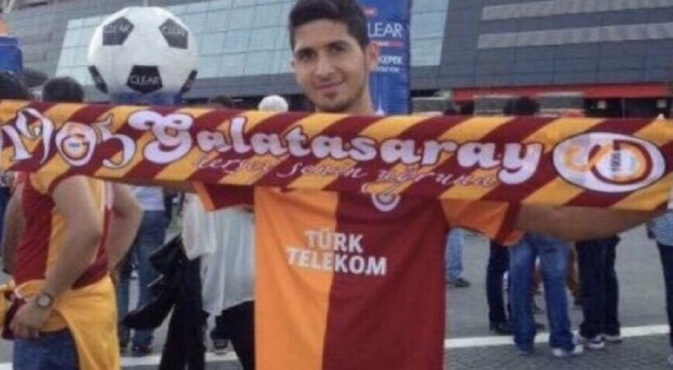 Emre Akbaba’nın imza törenini stadta yapın, tüm tribünleri dolduralım! Para için gelen yabancılar değil, Galatasaray’ı yürekten sevenler bu karşılamayı hak ediyor! <a href="/GalatasaraySK/">Galatasaray SK</a>