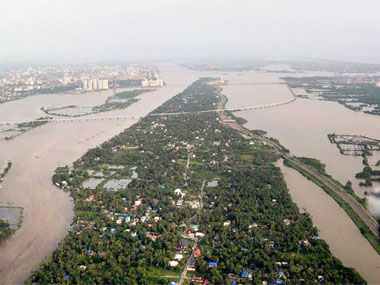 shafipvulm's tweet photo. Respected highness @KingSalman Please help KERALA, India. Now They are facing bigg floods. Kerala people lost everything. We begging you please Support our Kerala https://t.co/Fd0zdq1qOU