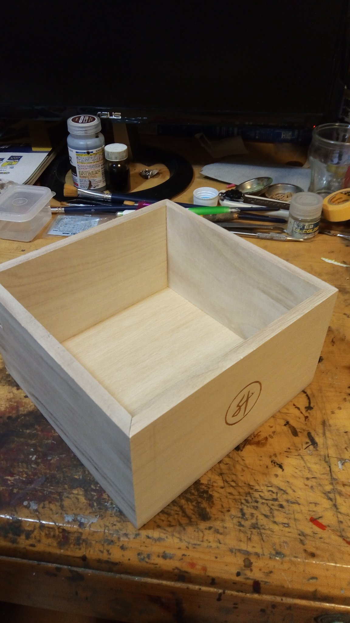 O平q郎 分でできるジオラマベースの作り方 材料は100均の升と木材 作り方は写真の通りです ジオラマにすることで 実物の縮小から物語性のある芸術へと昇華できますよ 楽しいですよ T Co Vmlschr4fw Twitter