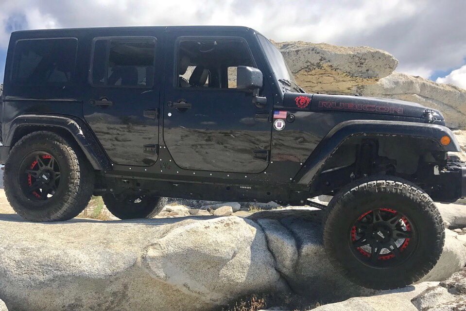 rpx53's tweet photo. Good morning everyone TGIF & happy #FlexFriday been a super hard week for me hope you all cruise through the weekend, happy trails! β°πΎπ²βοΈ @THEJeepMafia @Jeep @TopJeepers @ItsaJeepWorld #JeepLife #jeeptv #jeephardrock https://t.co/HpkdlpDeg6