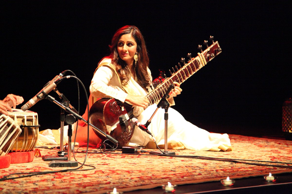 PurvaiProject's tweet photo. As we prepare for #Purvai18 opening concert @anlanntair tonight @http://lanntair.com/events/event/summer-evening-indian-raag/
welcoming new friends and artists we are also remembering the amazing performances of last year @azizibrahim56 @RoopaPanesar @kavirajsingh_ #yatra https://t.co/EXiLCzZMZ6