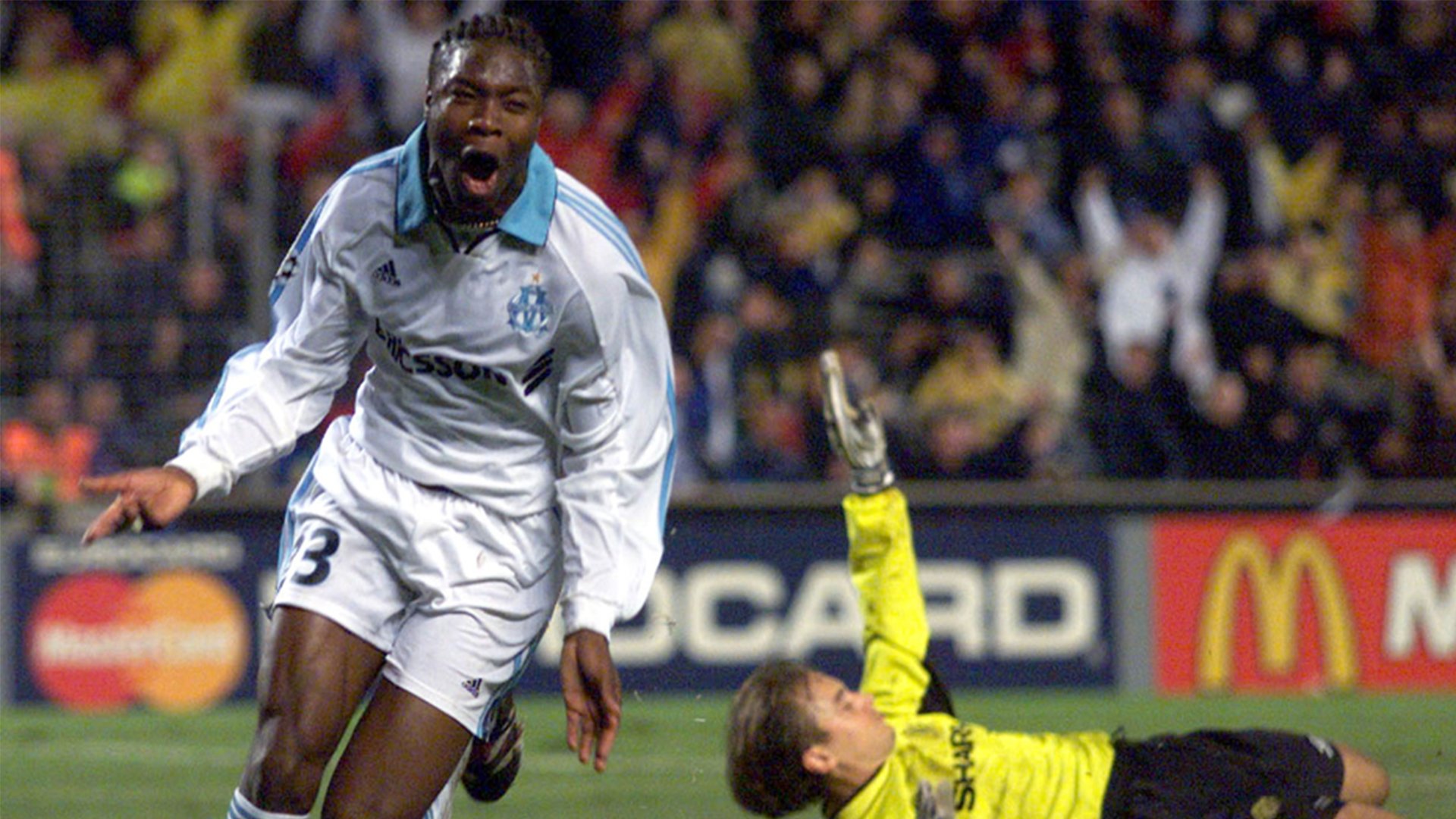 Happy Birthday, William Gallas.

The best bit of this goal is Mark Bosnich trying to header it.  