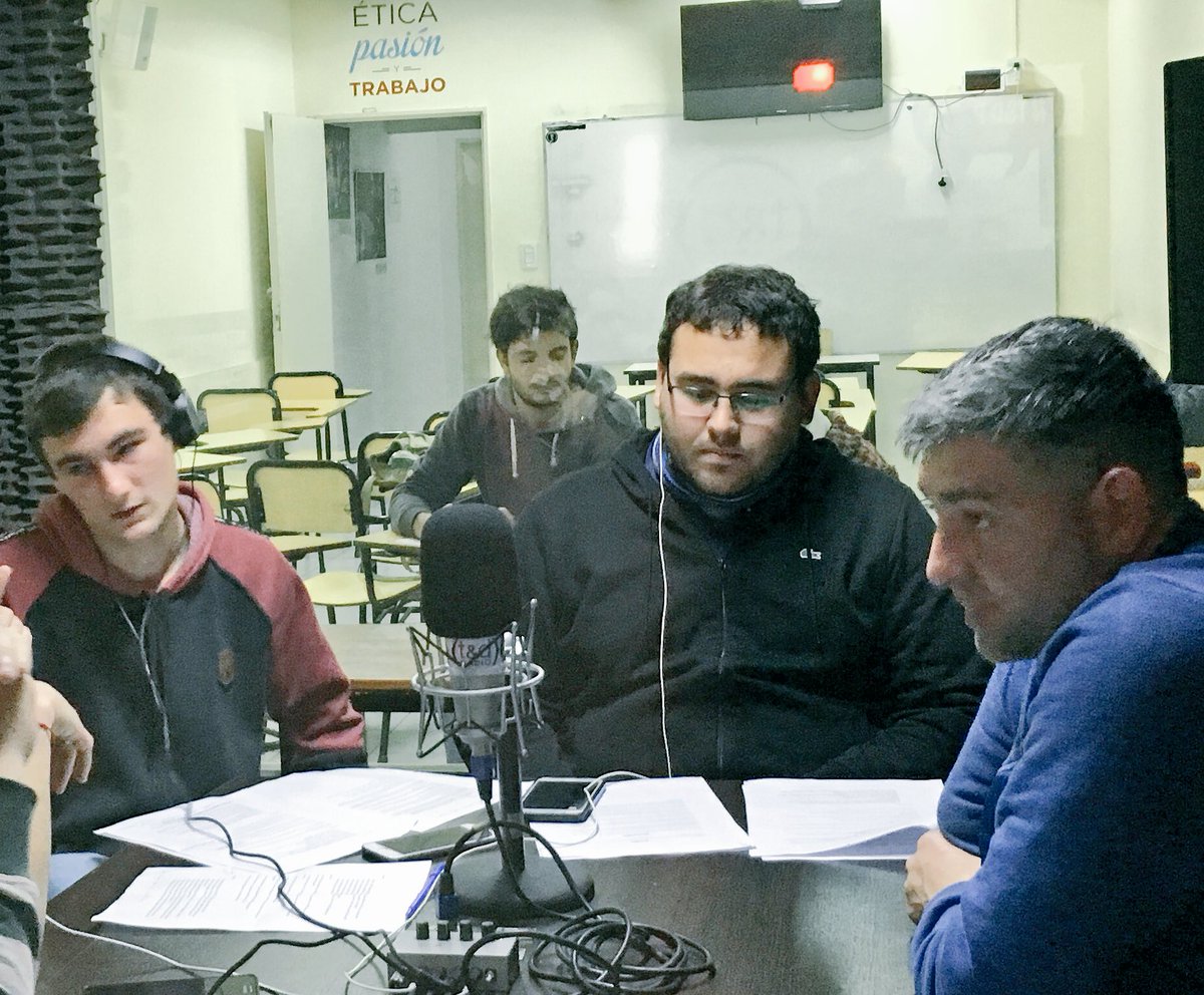 mondotematico's tweet photo. #ENVIVO Damián Defelippe • Arquero de la Selección Argentina de Amputados • Una historia de Superación • Grupo @Horizonok_ (DeporTEA) a pleno ¡Momento de escucharlos! https://t.co/8esqiJE2Ko
