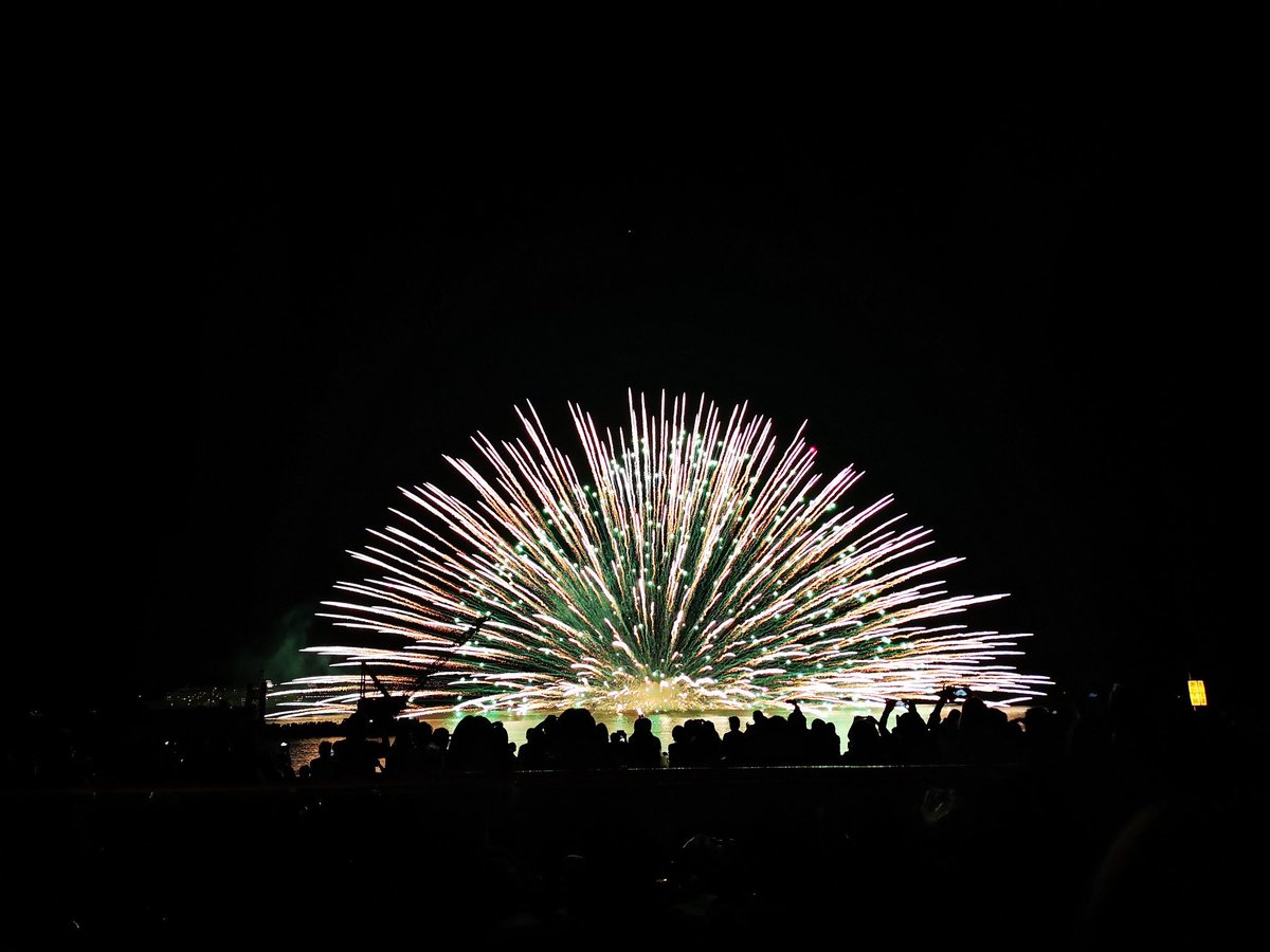 せすなon Twitter 熊野花火大会海上自爆三尺玉