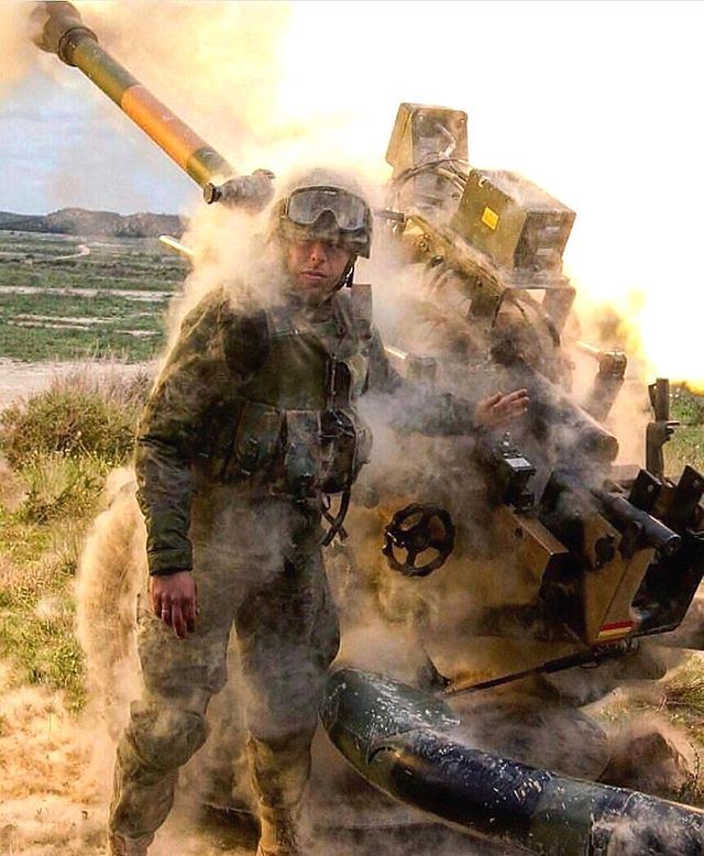 MilitaryLife7's tweet photo. Military Content Daily
Comment down below what you think..👇👇
#USAF #armystrong #navylife #supportourtroops #usnavy #sickguns #gunsaz #womenveterans #usairforcepride #handgun #usarmy #usairforse #gunlifestyle #infantry #sniper #gun #weapons #marines https://t.co/5irbjISJ1K https://t.co/dkaarMWKOe