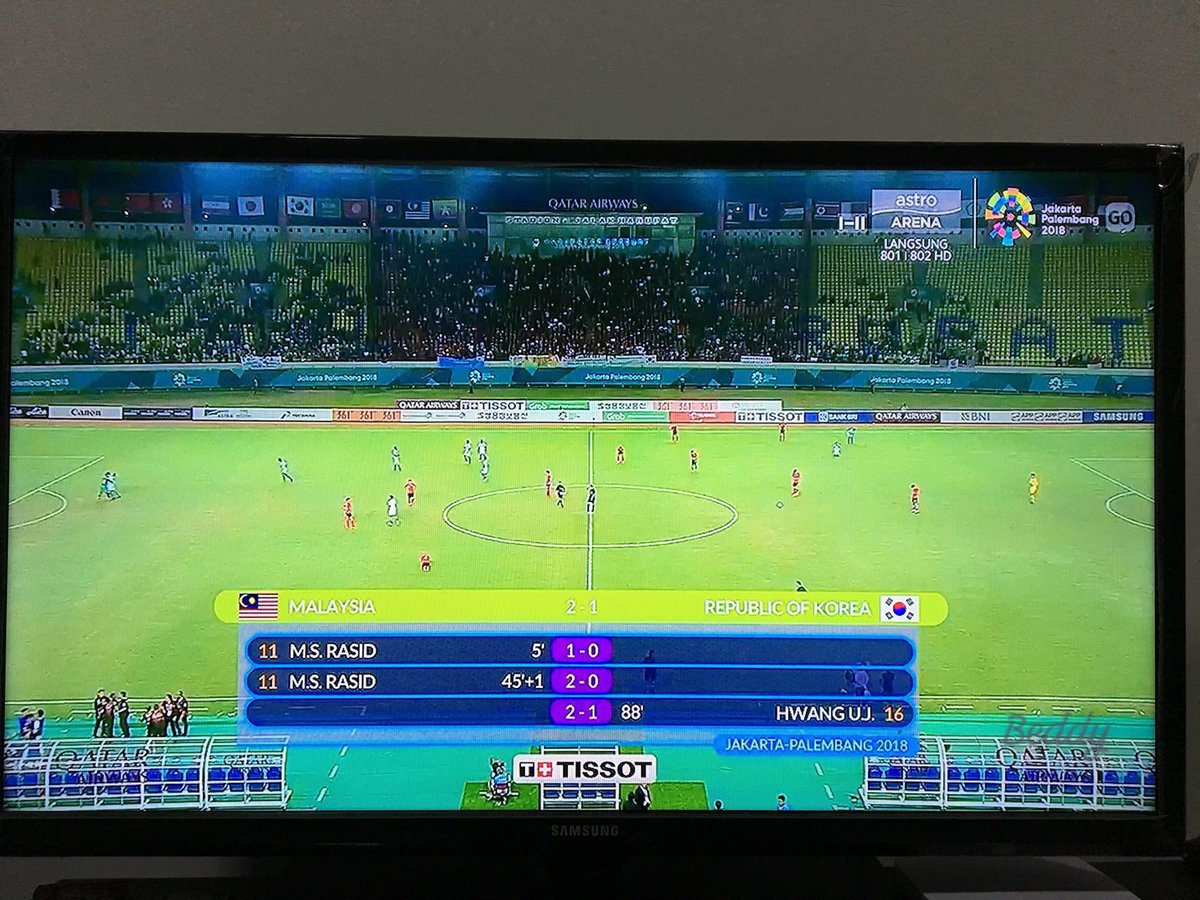 beddy_bd's tweet photo. FT: Malaysia 2-1 Korea
Tahniah malaysia...dah lame tak rase menang lawan korea ni....power safawi rasid ni..dah macam mbappe dah..hehe 
#sukanAsia2018
#SukanAsia2018 #Bolasepak #MASvKOR https://t.co/WXoMbNTzmh