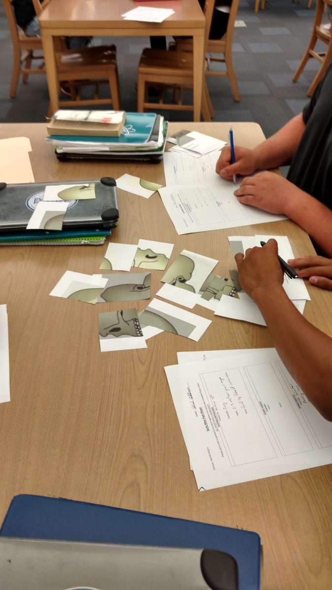 MrAdamTolliver's tweet image. World History students working together to piece together early human information #WeareGCCS