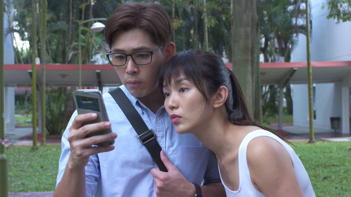 ToggleSG_ch's tweet photo. [访问+视频重温] @romeotan 的 puppy love，为何开始，又为何无疾而终？

升级当导演的 #陈罗密欧，嫌弃 @limrebecca #林慧玲、@ian_ianization #方伟杰 和 @ElvinNg80 #黄俊雄______！

更多内容：https://t.co/Mf3BOROLo0

#saycheese8 #西瓜甜不甜 #ToggleSG https://t.co/2imjPLInvO