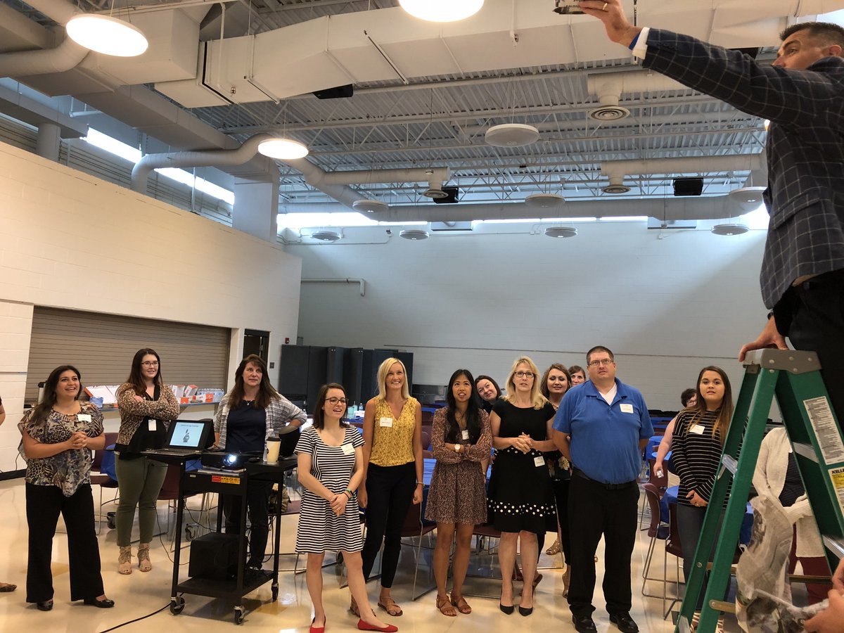 127_5_SpclSrvcs's tweet image. Egg challenge champions - working together #cridgepride