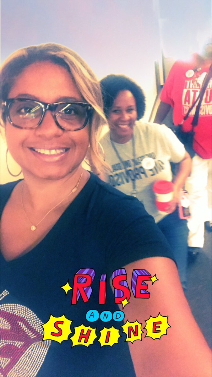 PTHS_OAFS's tweet photo. Welcoming freshman to proviso West this morning! So exciting #Classof2022 #ProvisoReady @pths209 https://t.co/nvlH2lrbpH