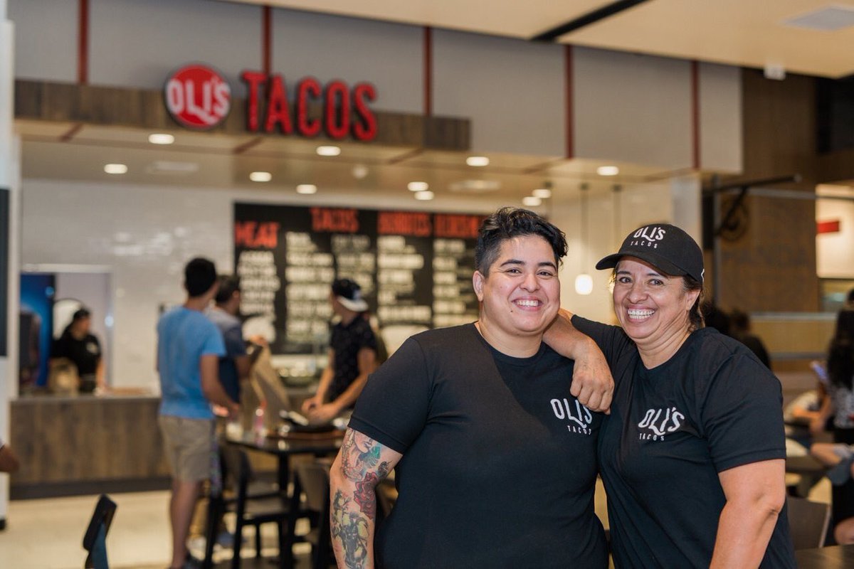 olistacos's tweet photo. Come celebrate our 1 year anniversary with us today! From the front yard, to events, to the liquor store, to the mall,and soon every mall across America 👀 who’s to say no? 🤷🏽‍♂️ #whynot #olistacos https://t.co/CcVxOFbhM6