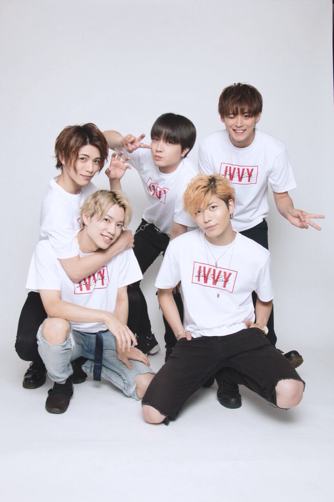 ivvy_hiroto's tweet photo. IVVYは今日で結成3年になりました🎉

今日までやってこれたのはこの5人だったからだしこれからもでっかい夢に向かってこの5人で突き進んでいきます！！

いつも応援してくれるみんなにこれからもたくさんの愛が届きますように。

IVVYは最高のグループです☺️👍

#IVVY
#結成3年
#誕生日 https://t.co/35m6VNFWMN