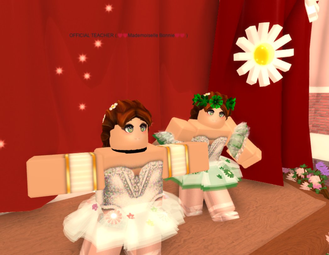 Bonnabellerose On Twitter If You Have The Brown Braid Cascade Hair That Comes From My Roblox Action Figure You Should Check Out The Latest Update At The Rbarblx There S Something Pretty - image label roblox studio