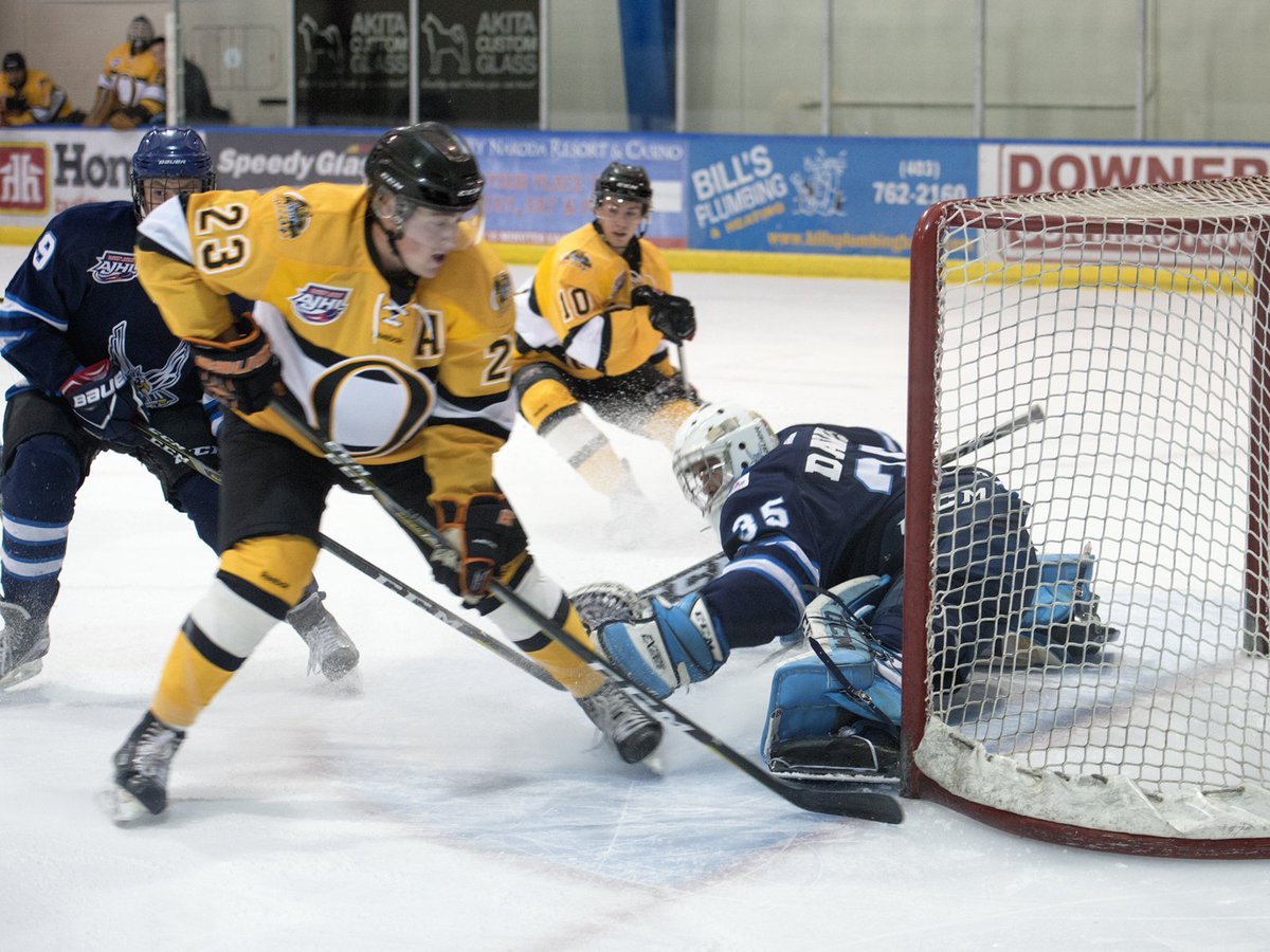 The @CanmoreEagles1 opened their <a href="/TheAJHL/">TheAJHL</a> preseason schedule with a 5-4 loss to the <a href="/GrizzlysAJHL/">Olds Grizzlys</a> on Friday night.
thecragandcanyon.ca/sports/local-s…