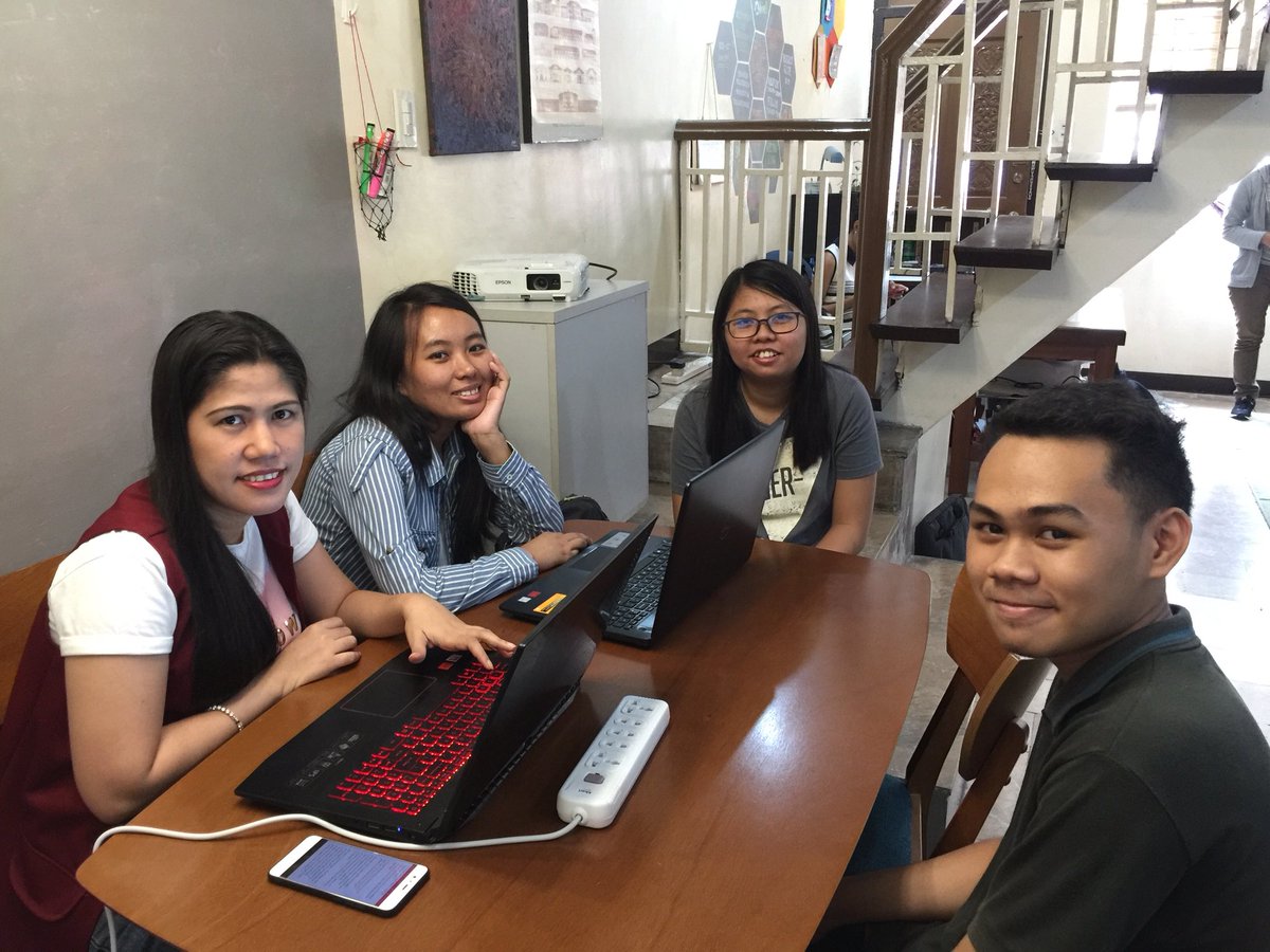WWCodeManila's tweet image. Getting ready for #WWCodeManila #StudyGroups here @happyhiveinc 😊😊😊