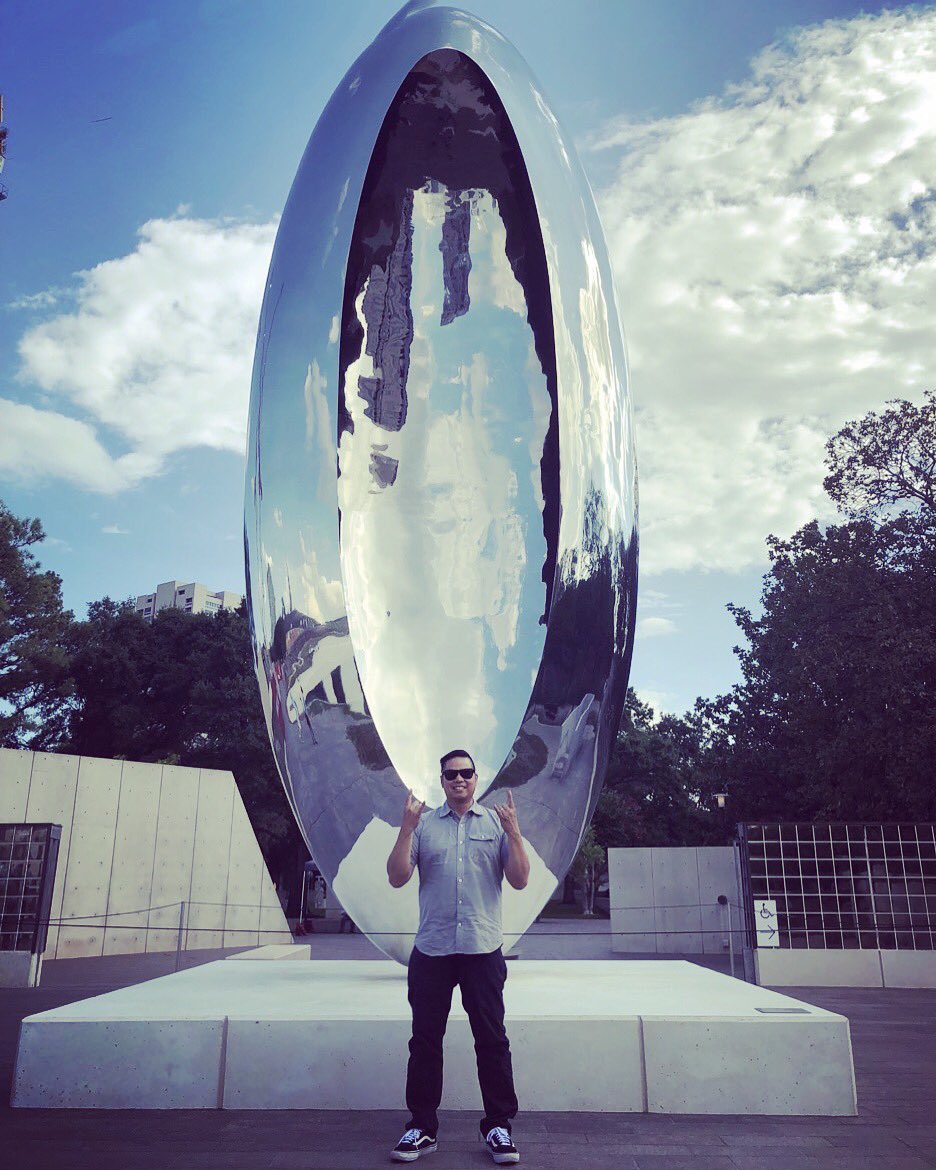 djriddler's tweet photo. Keep Your Head in the clouds and Your Feet on the ground ⛅️ 👟 Thinking of Big goals, dreams, and ideas while staying grounded in reality, practical actions, and keeping things real.
#houston #houstoncloud #cloudcolumn #houstoncloudcolumn #houstonbean #wordstoliveby #mfah https://t.co/uoxYnzF6Vw