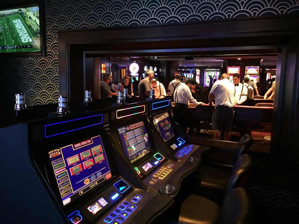 Who has the slot machine in aj hinch Who has the slot machine in aj hinch