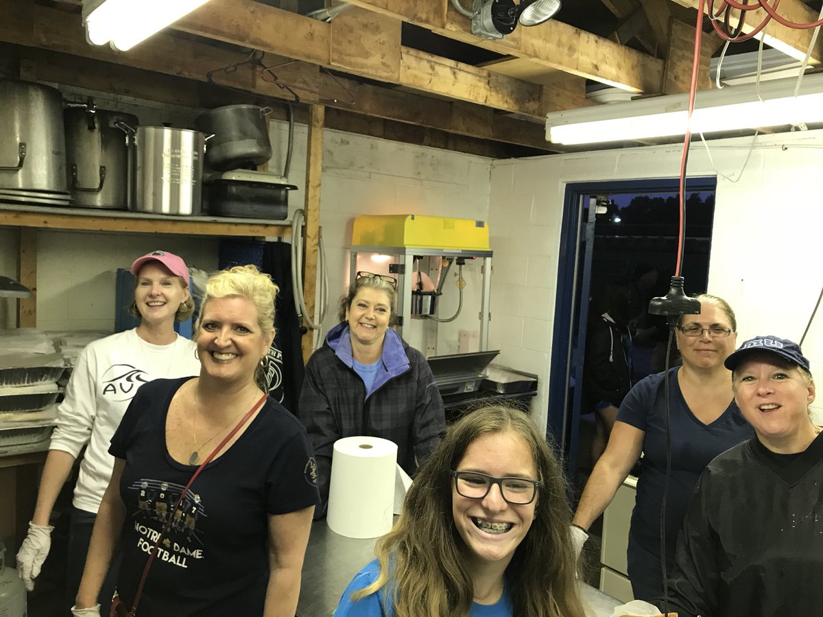 NorthPennBands's tweet photo. Let’s not forget about the fabulous parents/alumni working behind the scenes #MusicAides #snackstand #Grinding #thankYou https://t.co/f262d7Eina