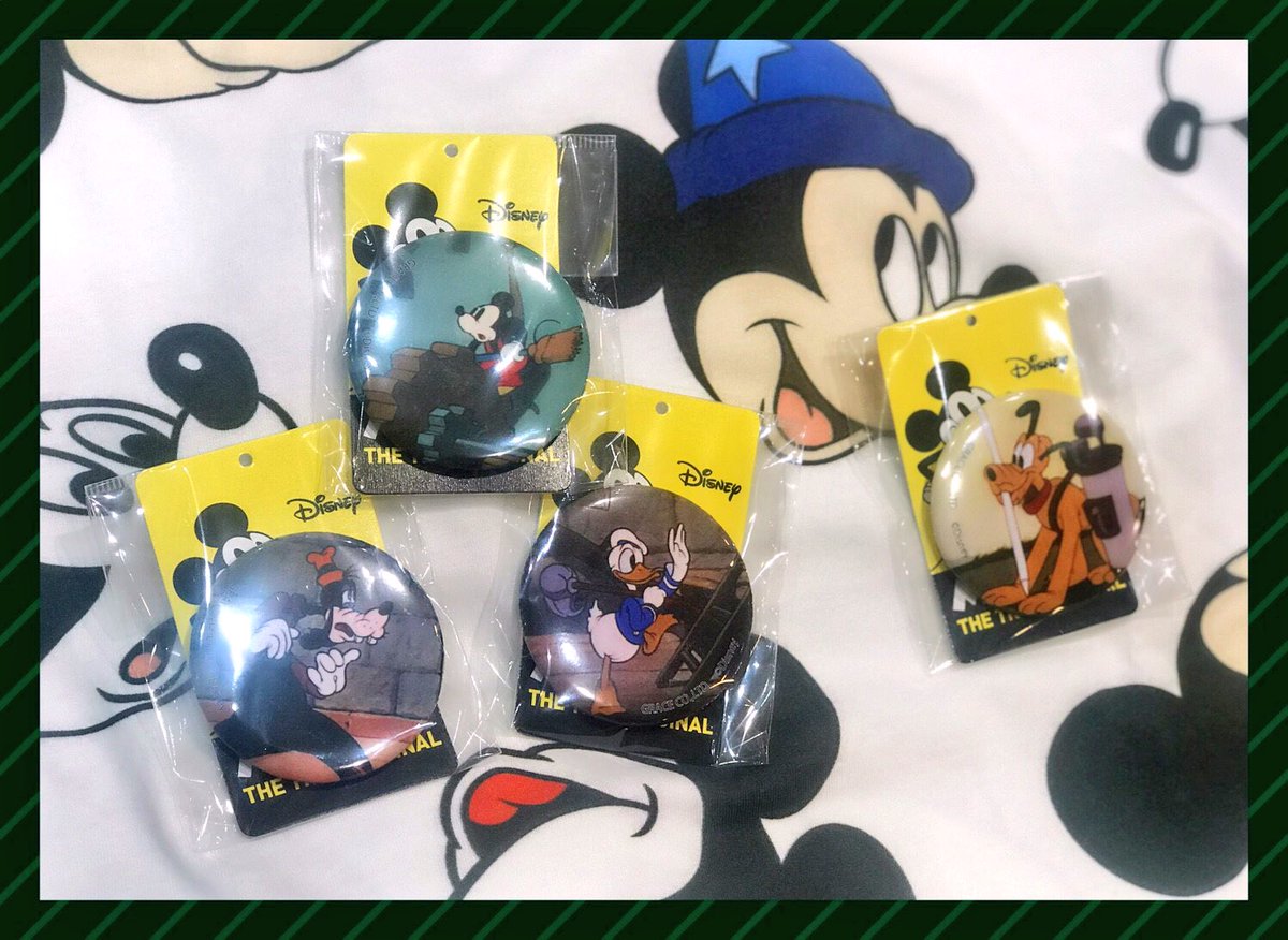 O Xrhsths パニカムトーキョー 渋谷店 Sto Twitter 本日より ミッキーマウス 90周年記念の缶バッジが発売開始 時代とともに各シーンでお顔が変わるのがとても可愛くて90年という歴史を改めて感じます 価格 各 300 お取り置き 03 3477 8146 Disney