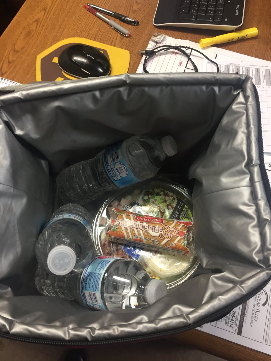 dmccoyups's tweet photo. @CP_UPSers @nlucas15 3Rs did a lunchbox check and Our PTPCS even brought rotisserie chicken instead of fried https://t.co/cpHkoUNMcK