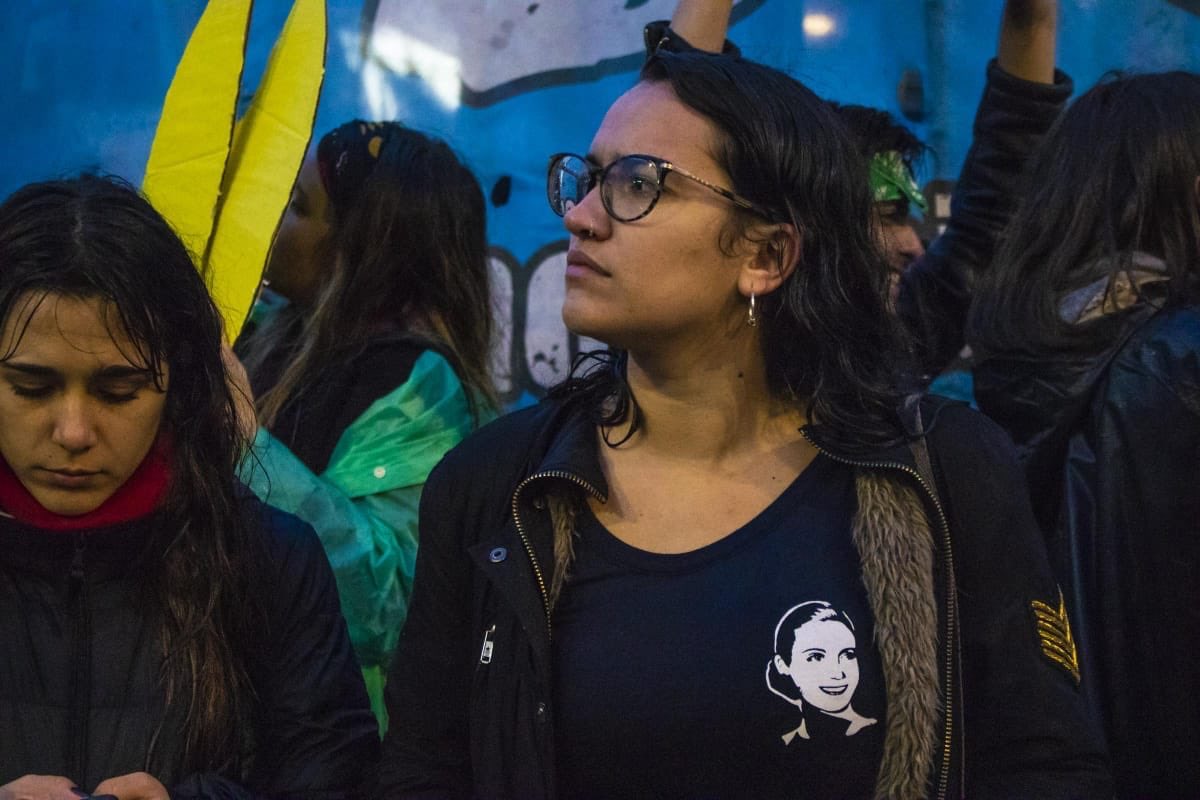 fteestevita's tweet photo. En el día de ayer mas de 350.000 estudiantes y docentes nos movilizamos de todo el país a Plaza de Mayo para exigir salario digno y cese del recorte del presupuesto a las universidades!
#SinEducacionPublicaNoHayFuturo
#EducacionPublicaSiempre https://t.co/h9zl6NneAJ