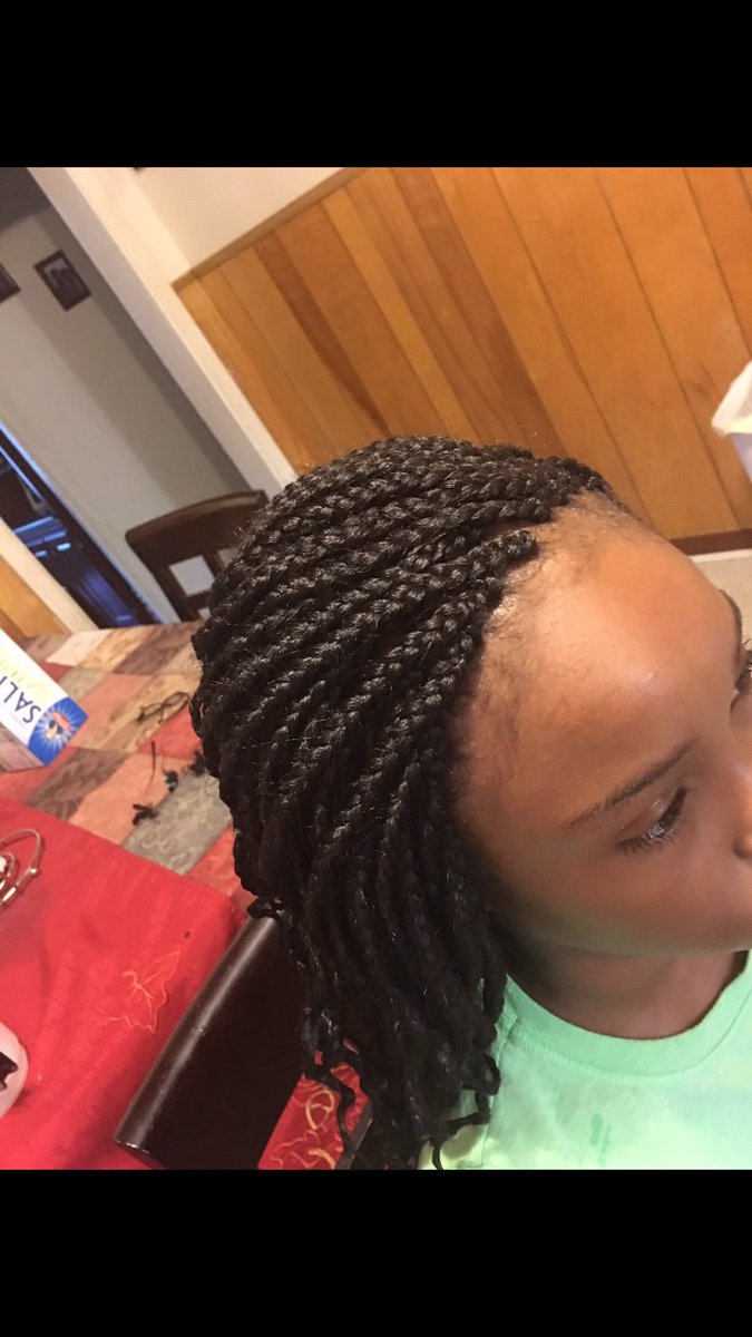 NautiYunnoo's tweet photo. My name is Nautika Harris 
Southern Arkansas University 📚
Criminal Justice Major 👮🏽‍♀️
Sophomore Year of College✏️
Hair Braider for 7 years 🙆🏽‍♀️
I want to get my clientele up at the college and around magnolia
retweeting and favoriting this. Thank you in advance 😘🎀 https://t.co/z93oDywvoU