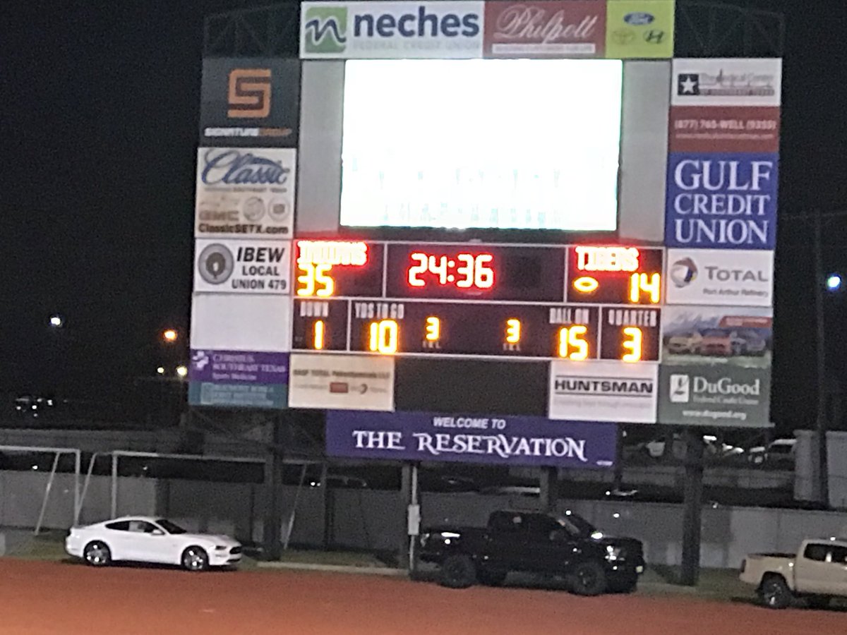 TigerNationFBC's tweet photo. Halftime https://t.co/YpOEkxnEUS